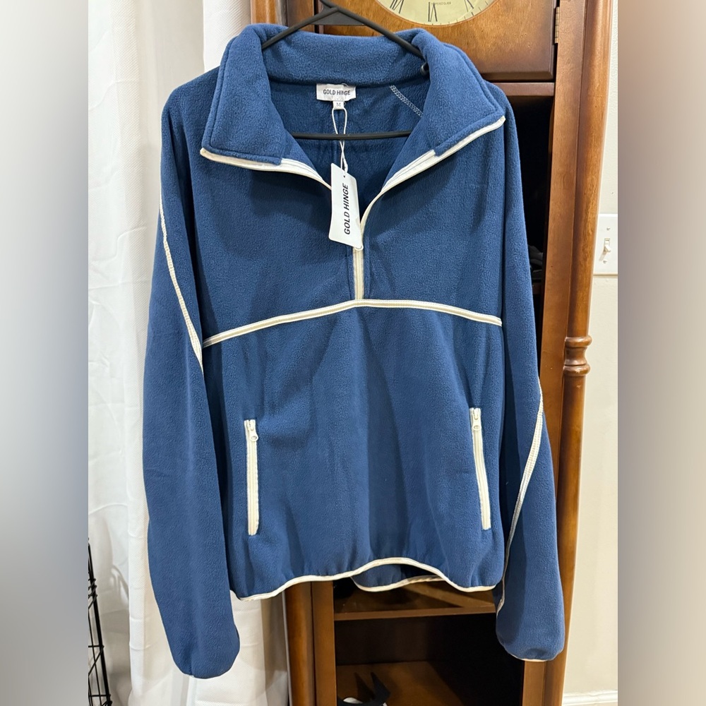 Gold Hinge Navy Minimalistic Half-Zip pullover size medium